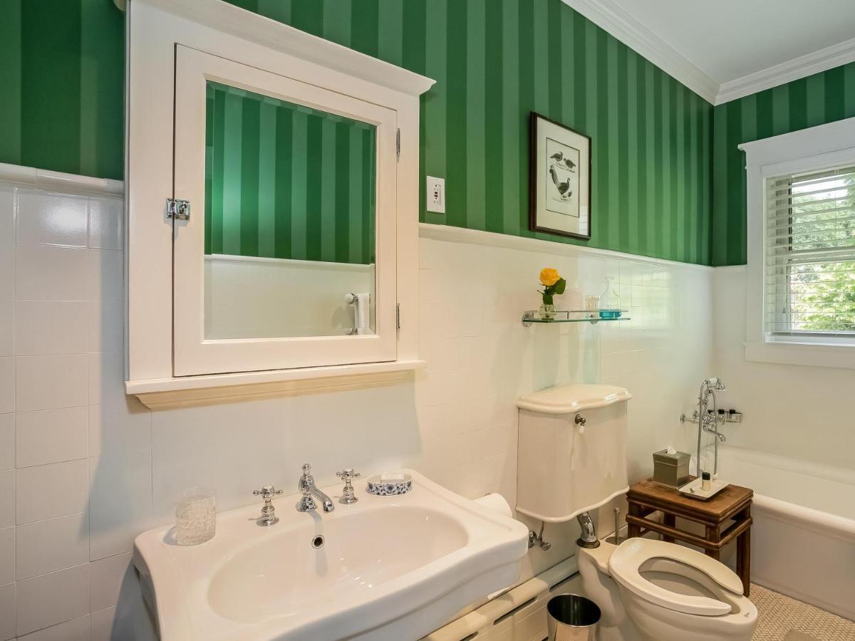 Bishops Hall (Adults Only) Oak Park Ngoại thất bức ảnh
